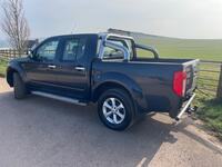 NISSAN NAVARA