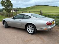JAGUAR XK8