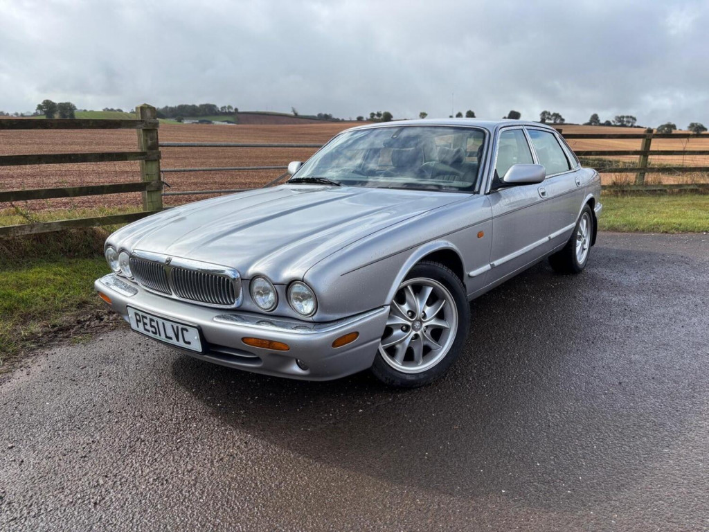 2001 Jaguar XJ